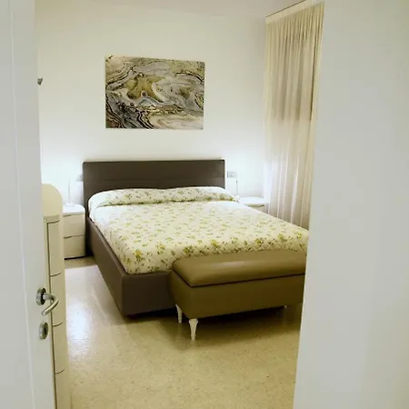 Aliki's House, Dorsoduro